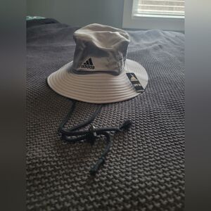 New With Tags Adidas Bucket Hat